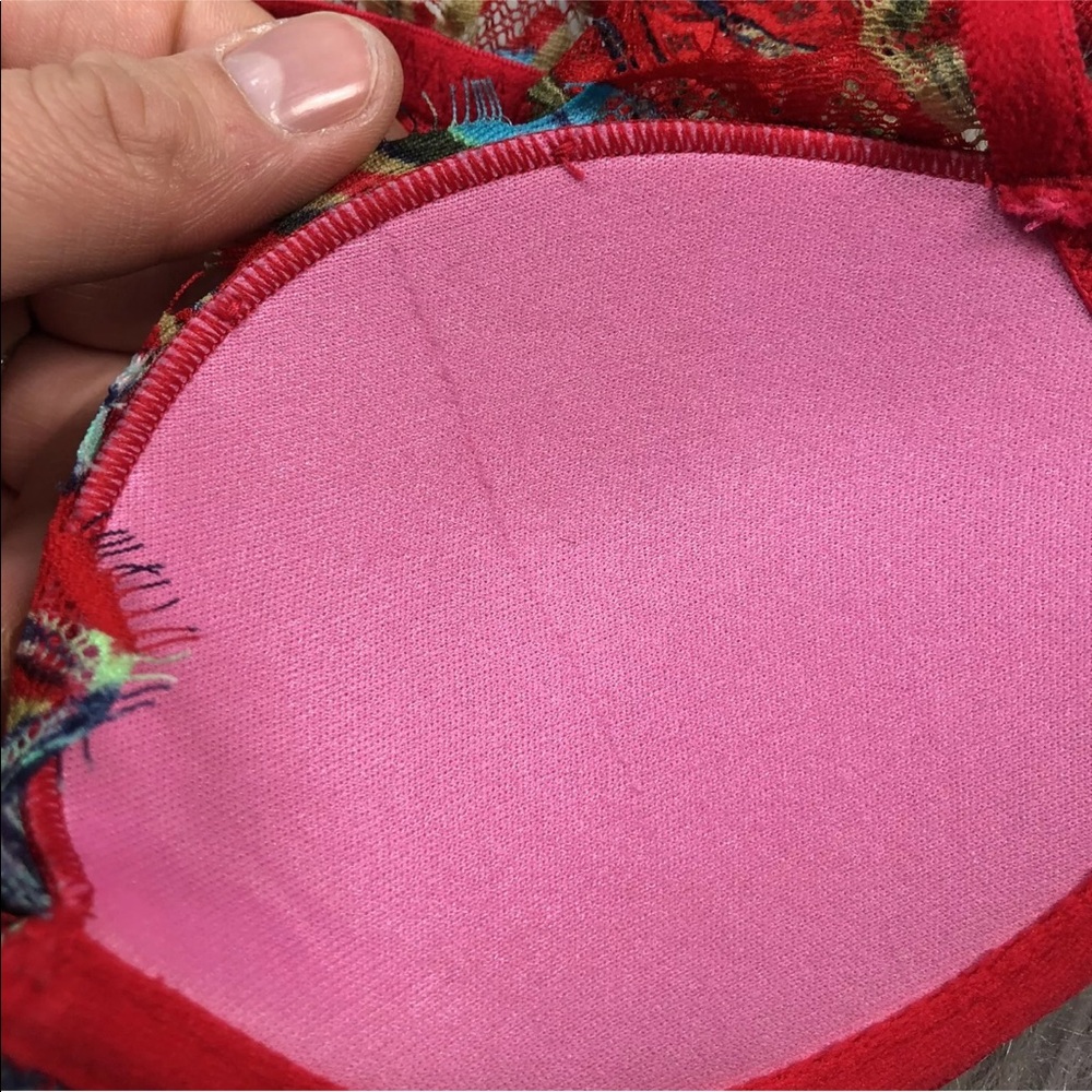 VS PINK Date Racerback Red Lace Bra 32A - Picture 4 of 6
